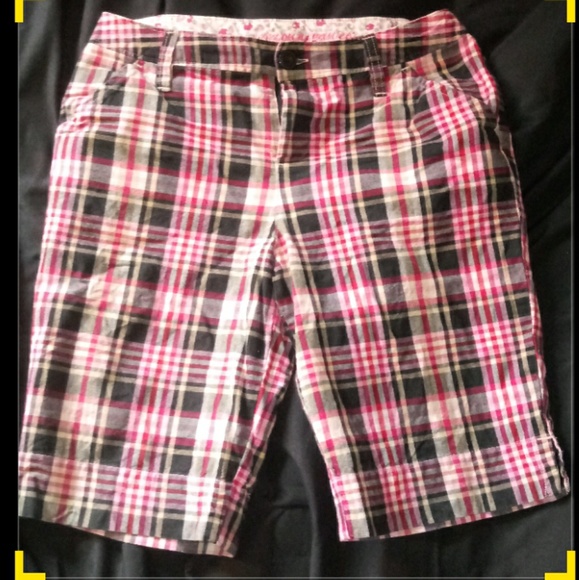Arizona Jean Company Pants - Womrns junior 14 bermuda shorts